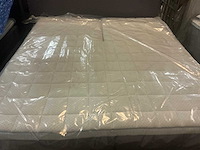 Bellagio gestoffeerd magnesia elektrische boxspring 180x200cm - afbeelding 4 van  6