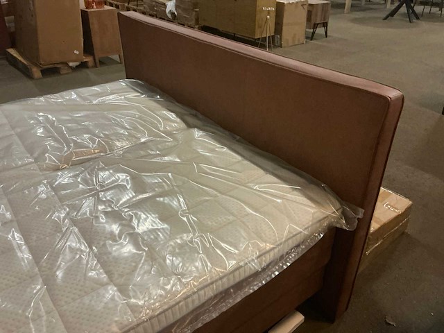 Bellagio lederlook husp hazel 96 elektrische boxspring 180x200cm - afbeelding 5 van  9