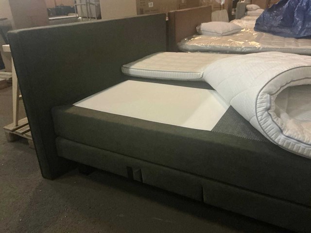 Bellagio lederlook magnesia 96 elektrische boxspring 180x200cm - afbeelding 8 van  8