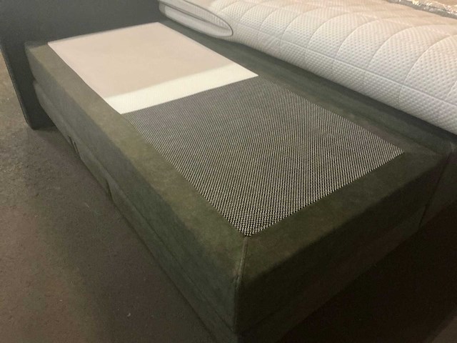 Bellagio lederlook magnesia 96 elektrische boxspring 180x200cm - afbeelding 7 van  8