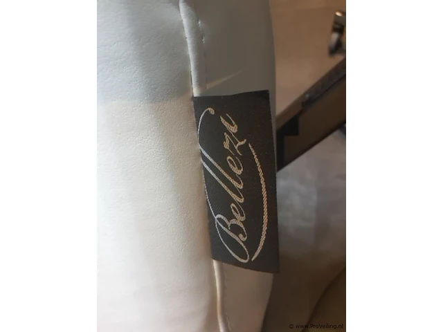 Bellezi velvet evo massage/welnessbank w4 - afbeelding 3 van  7