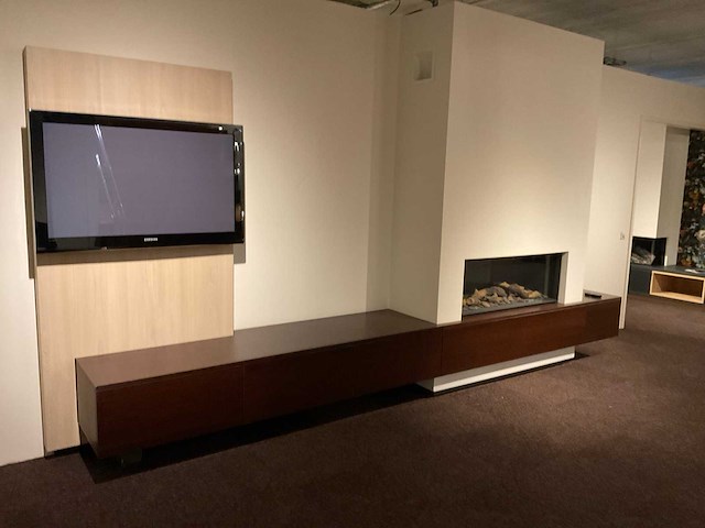 Bellfires horizon bell medium inbouw gashaard met kast- en tv wand - afbeelding 1 van  10