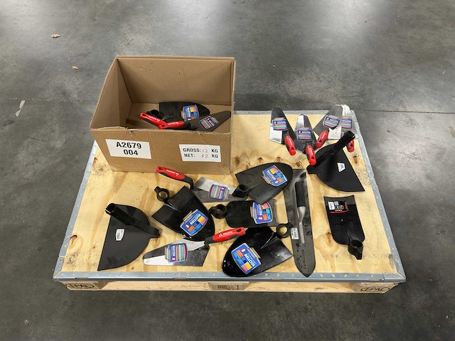 Bellota - partij metselgereedschap - afbeelding 1 van  9