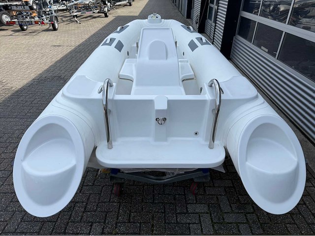 Beluga jet rib boot - afbeelding 11 van  13