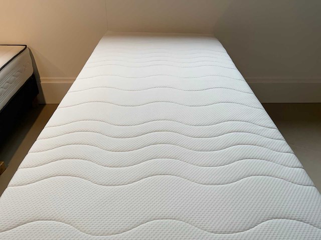 Belvandeo - labyrinth exclusive topper b90 x l200 cm - afbeelding 1 van  8