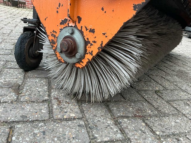 Bema 2 1850 schlepper rolbezem - afbeelding 9 van  10