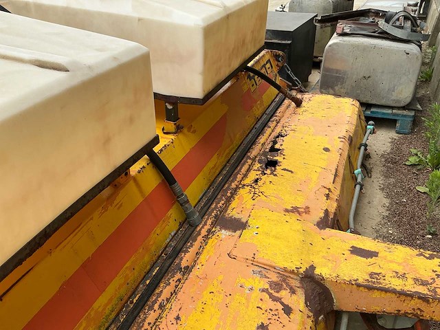 Bema 35 dual straatveegmachine - afbeelding 17 van  25