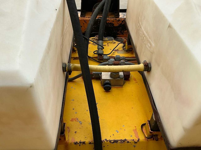 Bema 35 dual straatveegmachine - afbeelding 25 van  25