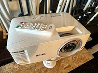 Ben - beamer met afstandsbediening - afbeelding 1 van  3