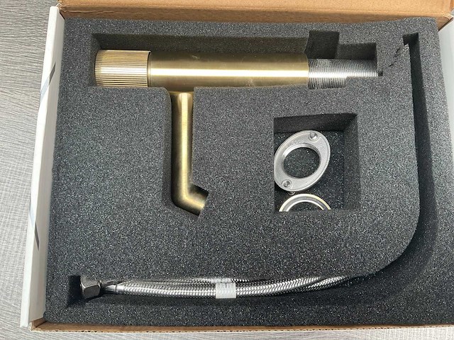 Ben engraved line fonteinkraan geborsteld messing pvd-coating - afbeelding 2 van  2