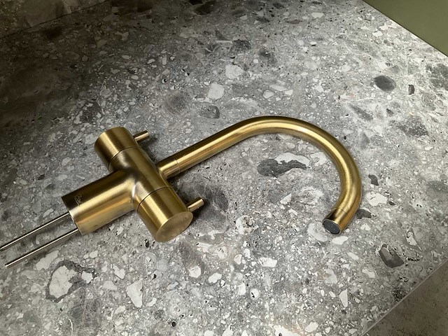 Ben lavion wastafelkraan draaibaar antiek brons - afbeelding 2 van  5