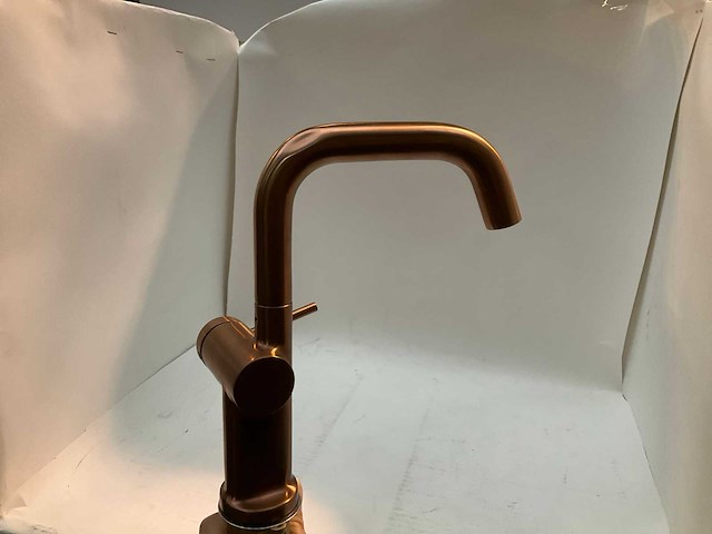 Ben navan wastafelkraan geborsteld koper - afbeelding 2 van  9