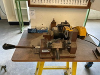 Benco 85r sleutelkopieer machine - afbeelding 4 van  6