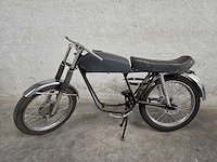 Benelli - bromfiets - t50 ? - oldtimer met onderdelen
