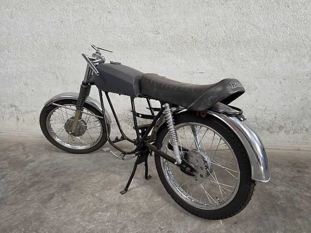 Benelli - bromfiets - t50 ? - oldtimer met onderdelen - afbeelding 13 van  13