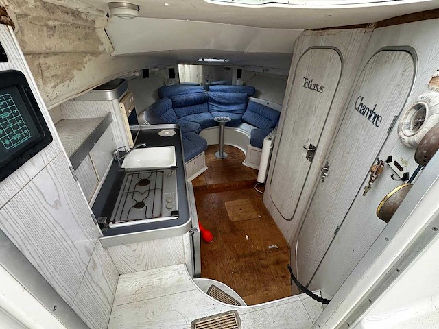 Beneteau - 1988 - flyer 8 - motorboot - afbeelding 2 van  12