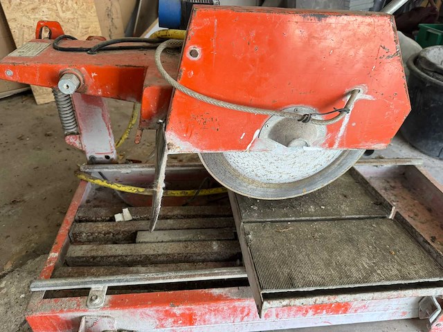 Benetiere - tegelzaagmachine - afbeelding 8 van  8