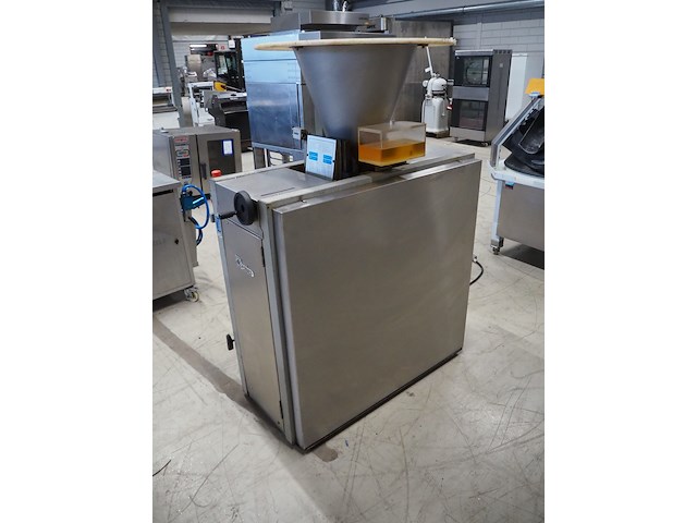 Benier - afbeelding 4 van  8