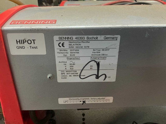 Benning 46393 heftruck accu oplader (2x) - afbeelding 4 van  4