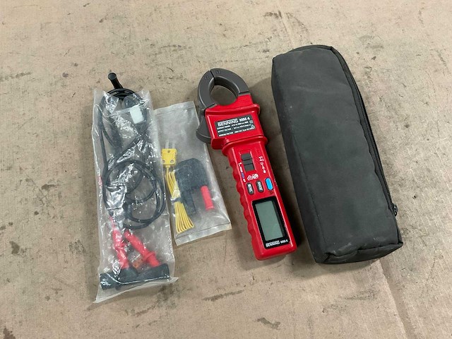 Benning mm4 clamp multimeter - afbeelding 1 van  3