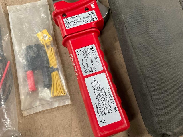 Benning mm4 clamp multimeter - afbeelding 3 van  3