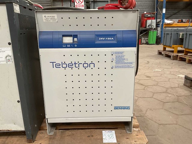 Benning tebetron acculader - afbeelding 2 van  4