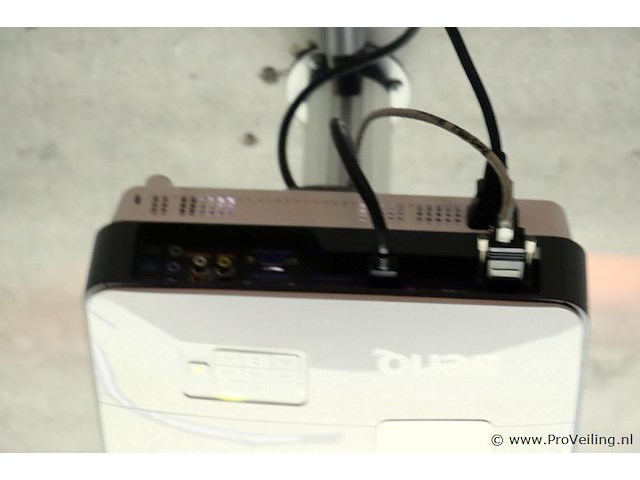 Benq beamer incl. beamerscherm - afbeelding 2 van  4