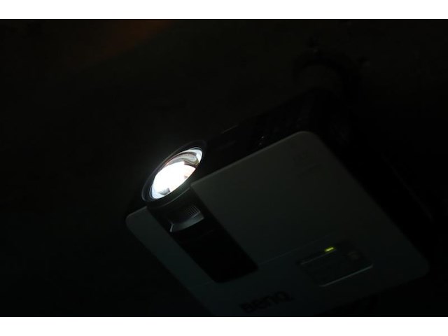 Benq beamer incl. beamerscherm - afbeelding 3 van  4