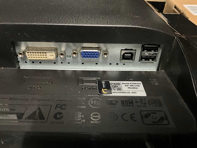 Benq et0033t 22” hd lcd monitor (20x) - afbeelding 6 van  11