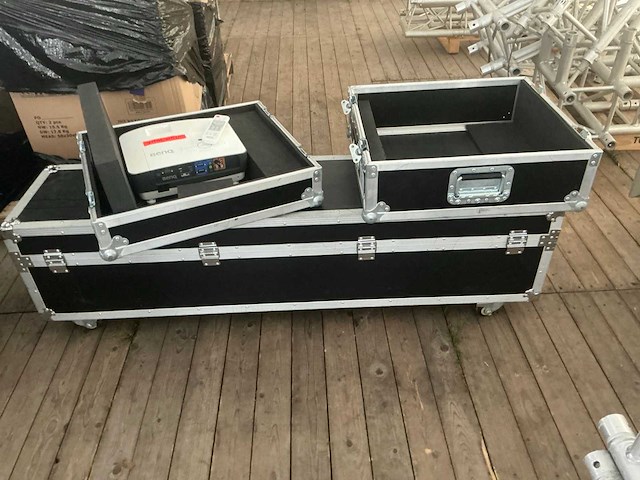 Benq mu706 beamers & projectie - afbeelding 1 van  6