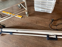 Benq th585 beamer met projectiescherm - afbeelding 5 van  5