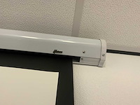 Benq tk700sti beamer inclusief elektrisch ivions projectiescherm - afbeelding 7 van  8