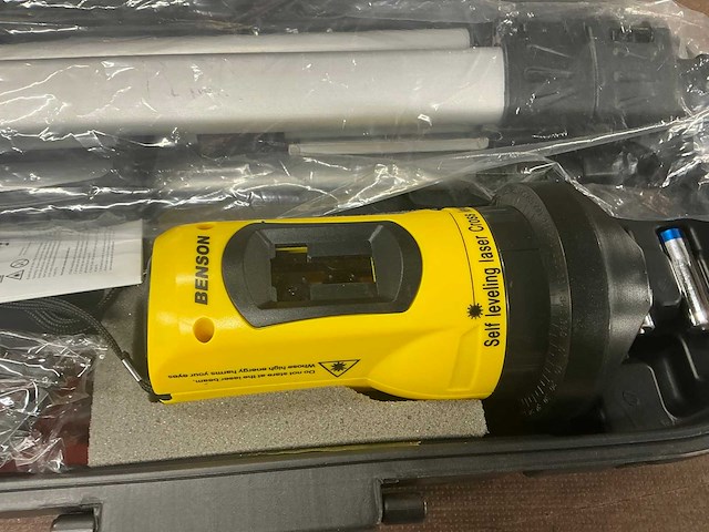 Benson kruislijnlaser bouwlaser - afbeelding 5 van  5