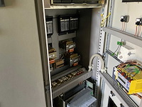 Bentec partij besturingskasten in container - afbeelding 11 van  48