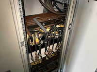 Bentec partij besturingskasten in container - afbeelding 25 van  48