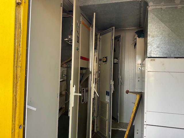 Bentec partij besturingskasten in container - afbeelding 4 van  7