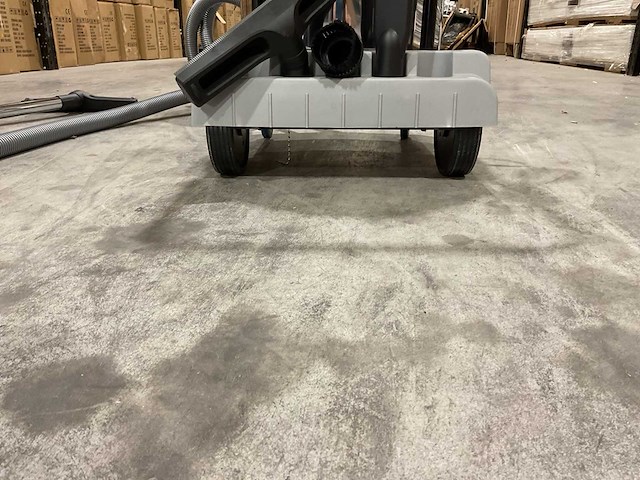 Bentheimer br301-100l industriële stofzuiger - afbeelding 2 van  13
