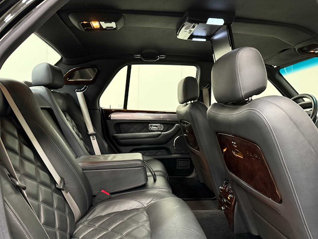 Bentley - arnage - v8 - personenauto - 2002 - afbeelding 19 van  47