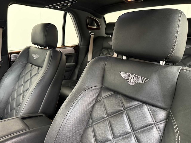 Bentley - arnage - v8 - personenauto - 2002 - afbeelding 4 van  23