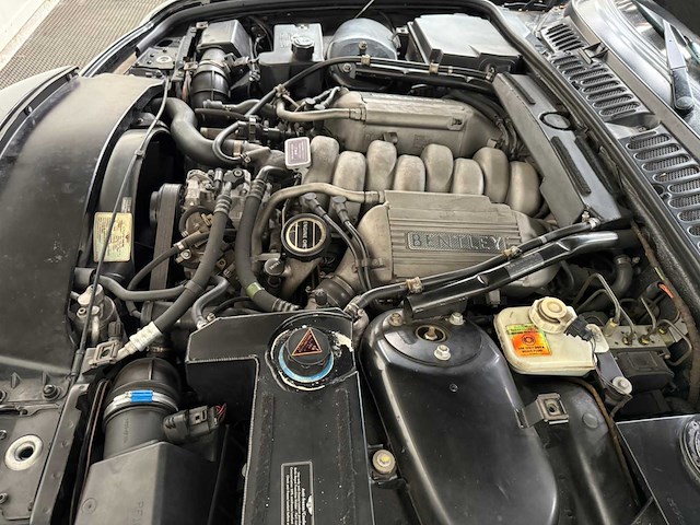 Bentley - arnage - v8 - personenauto - 2002 - afbeelding 19 van  27