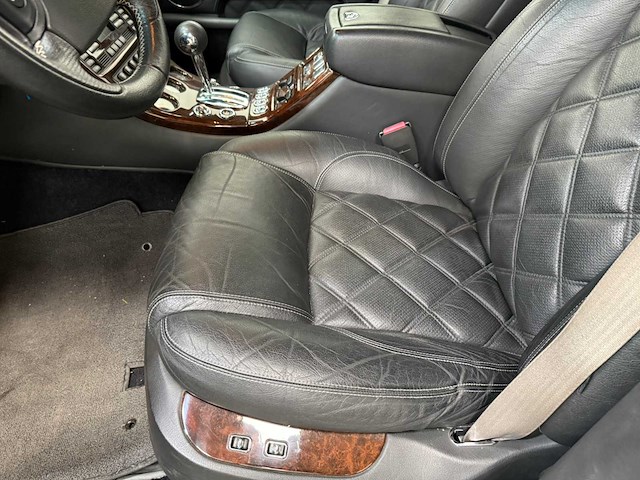 Bentley - arnage - v8- youngtimer - 2002 - afbeelding 21 van  47