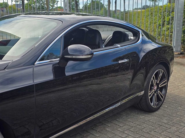 Bentley - continental gt - 4.0 v8 - 2013 - 4 zits - personenauto - r-215-lk - afbeelding 34 van  34
