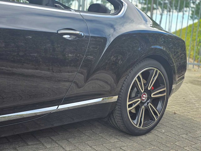 Bentley - continental gt - 4.0 v8 - 2013 - 4 zits - personenauto - r-215-lk - afbeelding 33 van  34