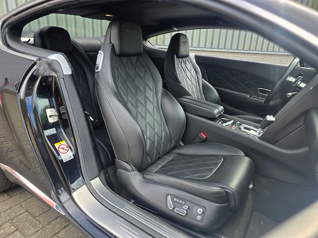 Bentley - continental gt - 4.0 v8 - 2013 - 4 zits - personenauto - r-215-lk - afbeelding 19 van  34