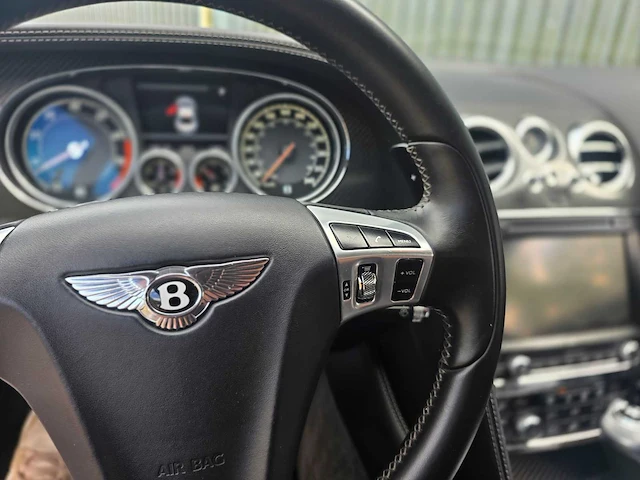 Bentley - continental gt - 4.0 v8 - 2013 - 4 zits - personenauto - r-215-lk - afbeelding 13 van  34