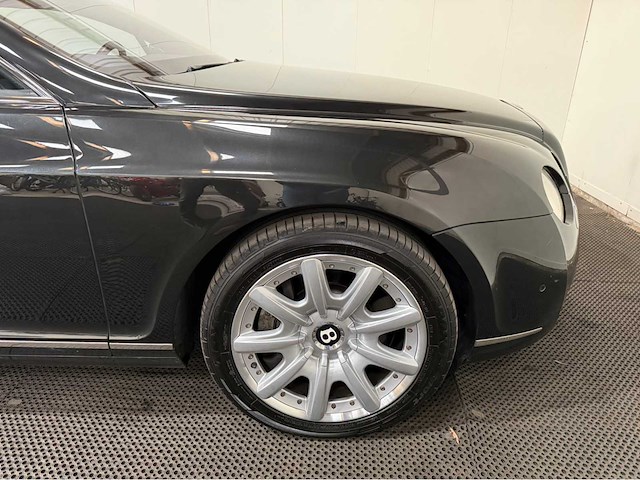 Bentley - continental gt - 6.0 w12 - personenauto - 2005 - afbeelding 13 van  36