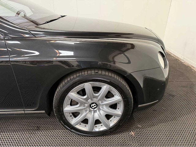 Bentley - continental gt - 6.0 w12 - personenauto - 2005 - afbeelding 15 van  36