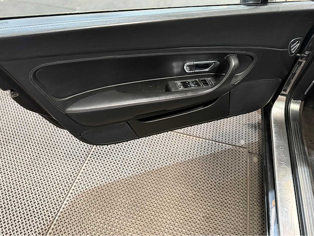 Bentley - continental gt - 6.0 w12 - personenauto - 2005 - afbeelding 28 van  36