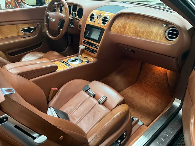 Bentley - continental gtc - cabriolet - personenauto - 2007 - afbeelding 20 van  39