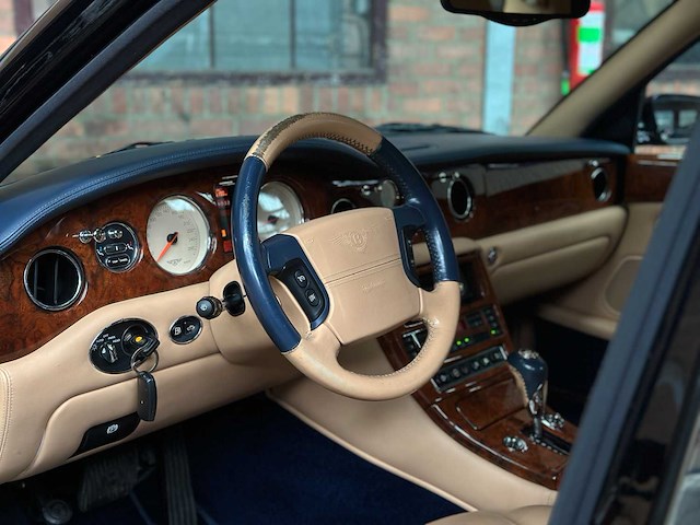 Bentley arnage 6.8 v8 red label 405pk 2001 (origineel-nl), 31-gn-kd - afbeelding 45 van  47